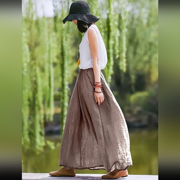 NEW! Beautiful Flowing Tan Maxi Skirt - Picture 2 of 6